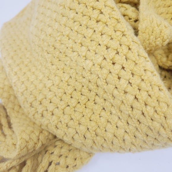 Divided H&M | Women's Mustard Color Weaved Scarf With Tassels (One Size) - Picture 5 of 10